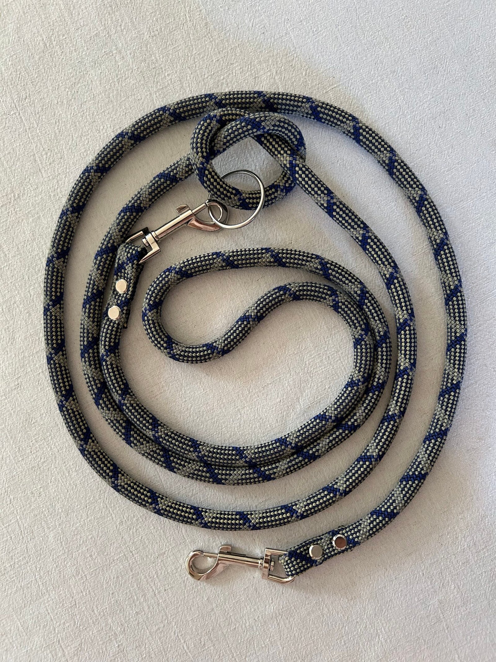HUGO - Hands-Free Dog Lead